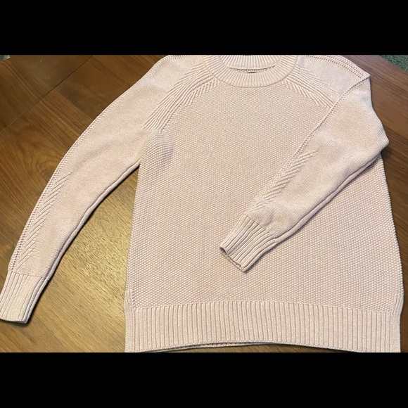 Gap Women's Size XS Purple Lilac Textured Crewneck Sweater - Picture 3 of 6